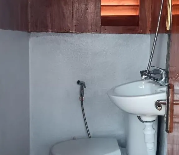 Celebbest Guest house Kuta (Bali)